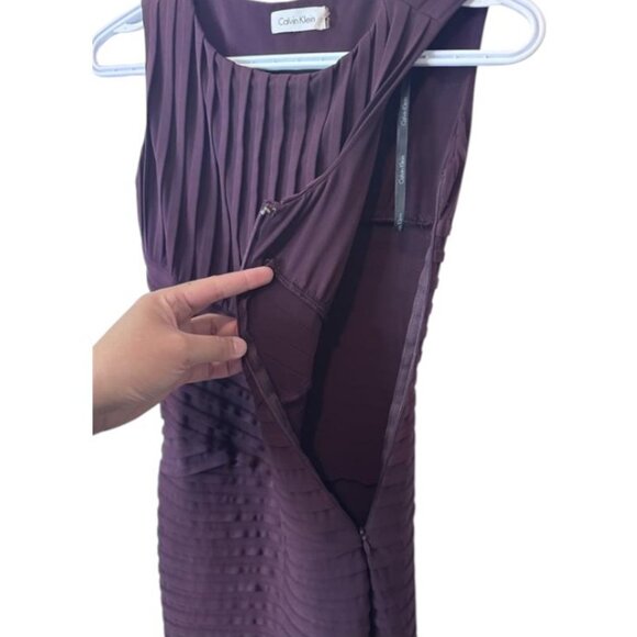 Calvin Klein purple sleeveless textured bodycon dress size 0P - Picture 3 of 6